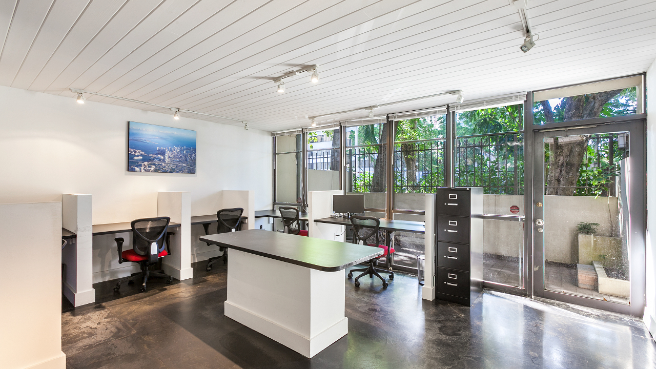 2666-Tigertail-Ave-#110-04