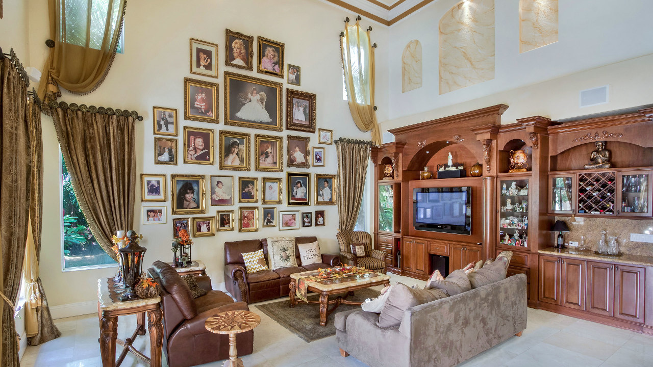 8585-NW-169th-Ter-04