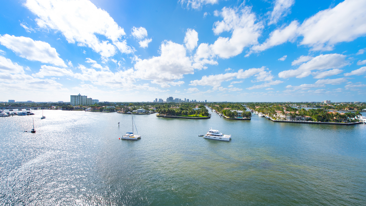 Alhambra-Place-#901-02