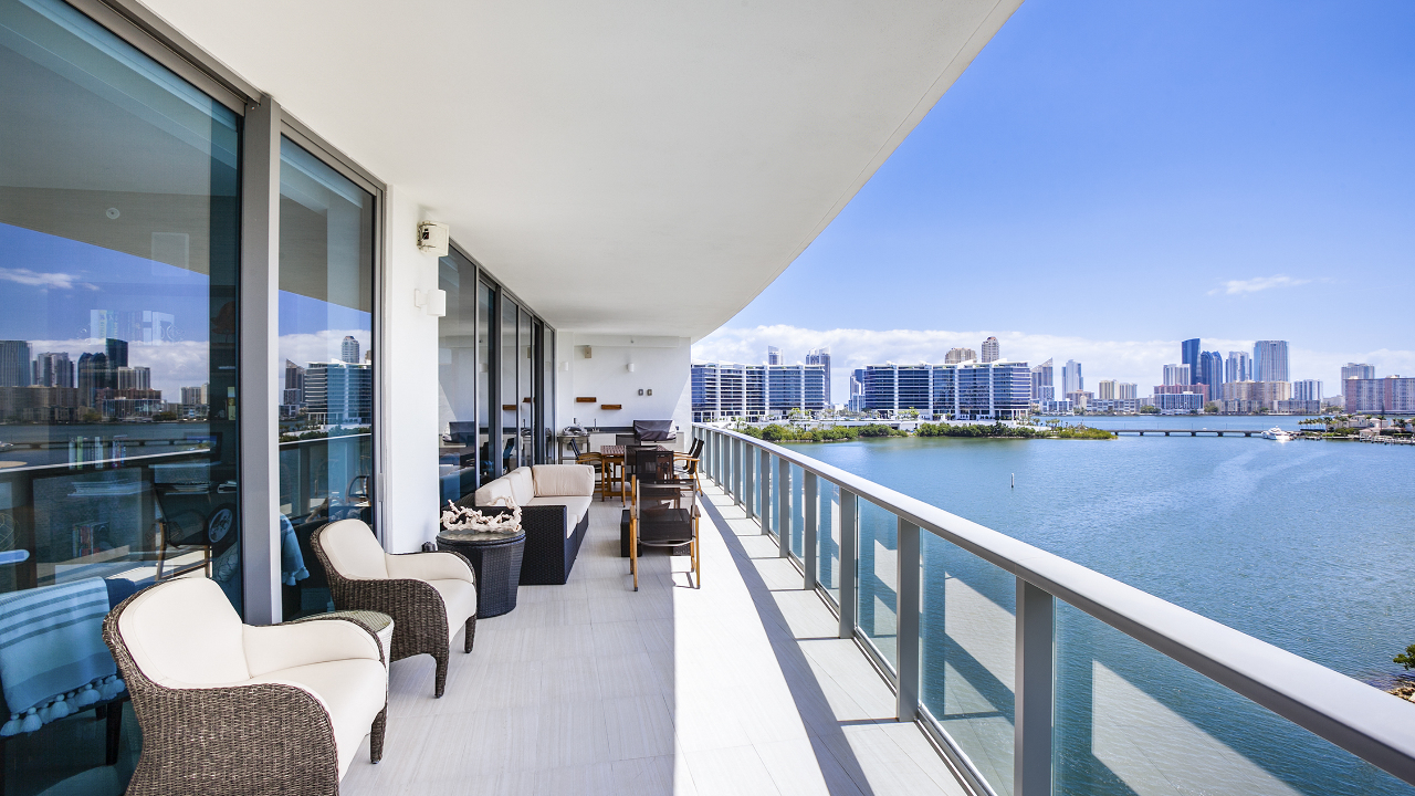 Echo-Aventura-#709-08