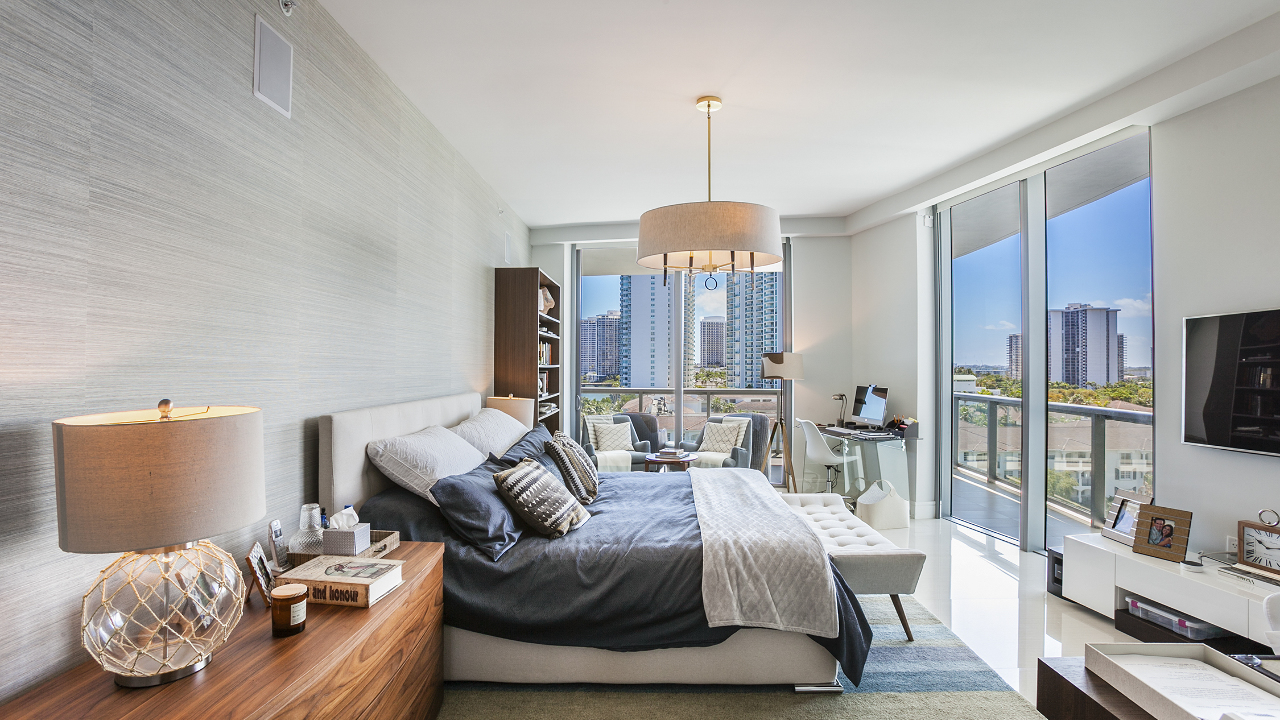 Echo-Aventura-#709-18