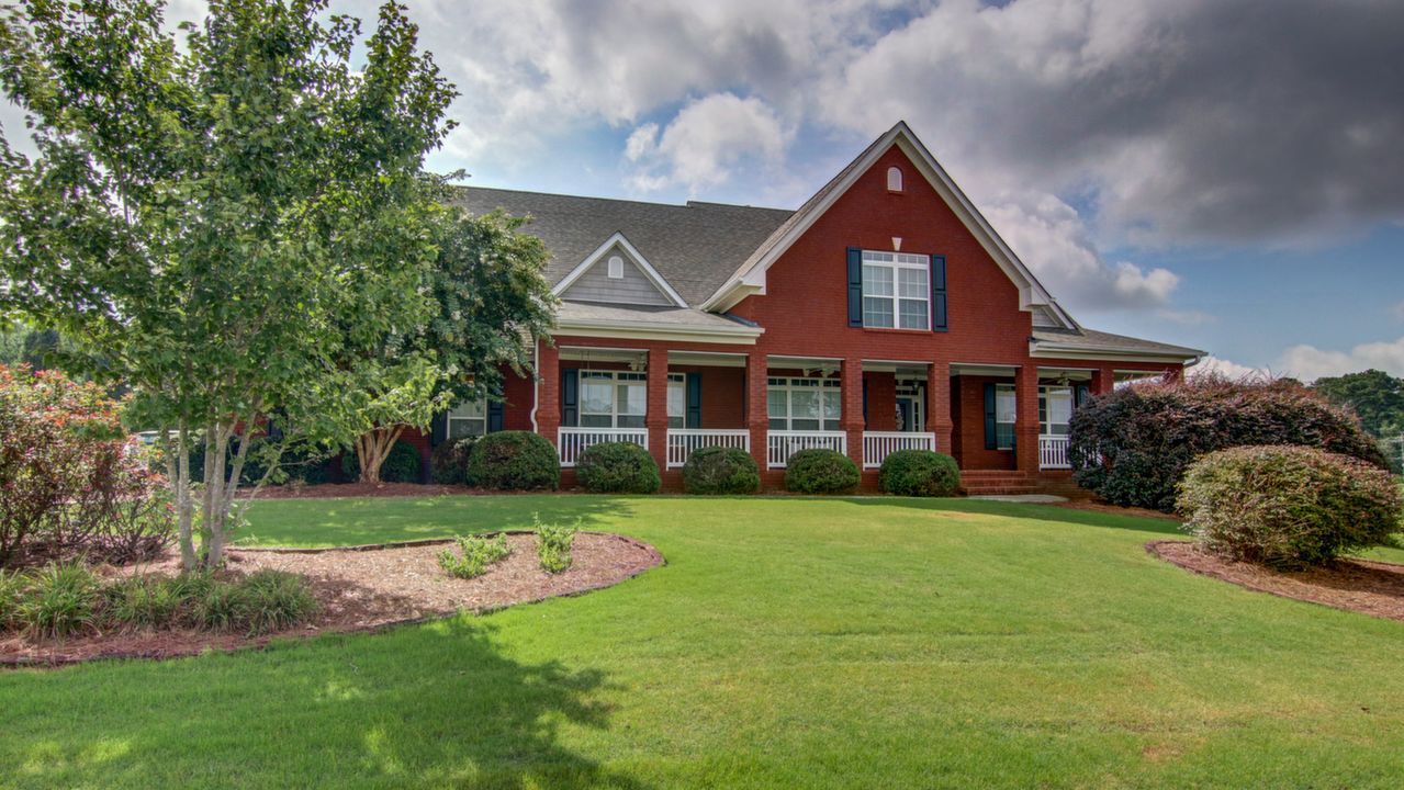 205 Cedar Crest Lane