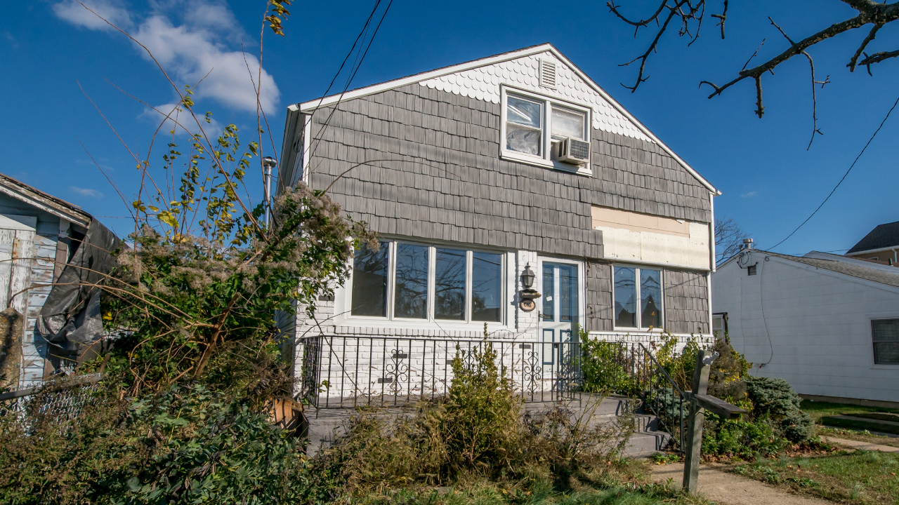 1 Evans St E, East Rockaway, NY, 11518 Scene 3