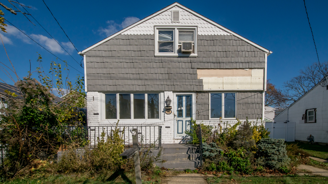 1 Evans St E, East Rockaway, NY, 11518 Scene 2