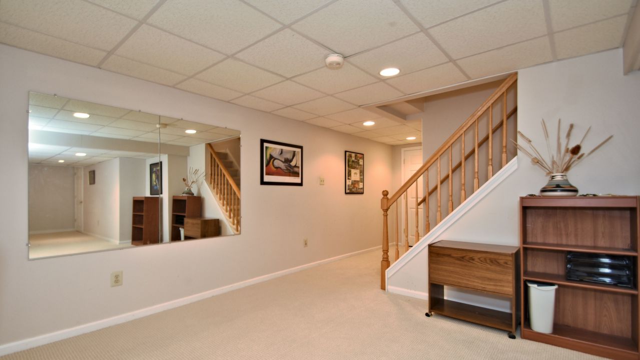 704 Abbeydale Ct, Ambler, PA, 19002 Scene 4