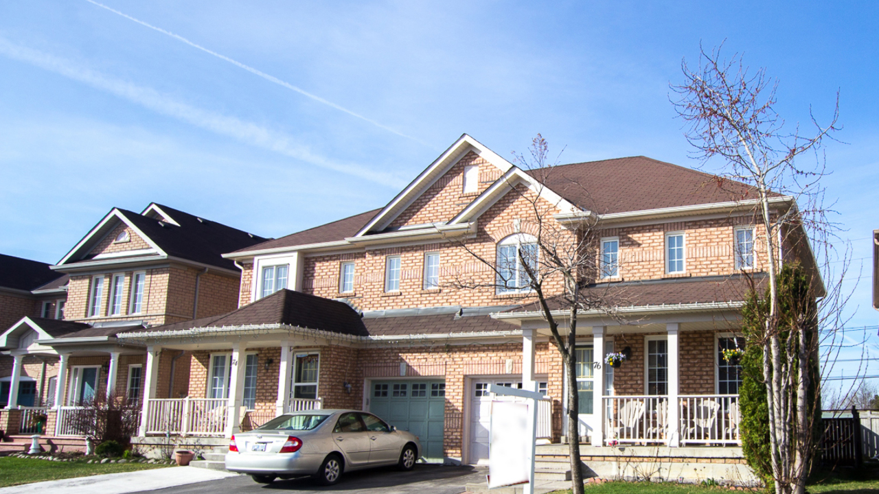 76 Saintsbury Crescent, Brampton, ON, L6R 2V8 Scene 3