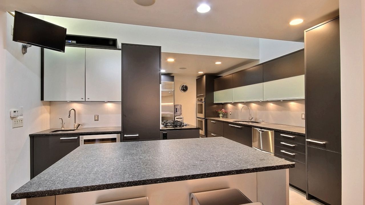 7 Oak Trail Road, Englewood, NJ, 07631 Scene 3