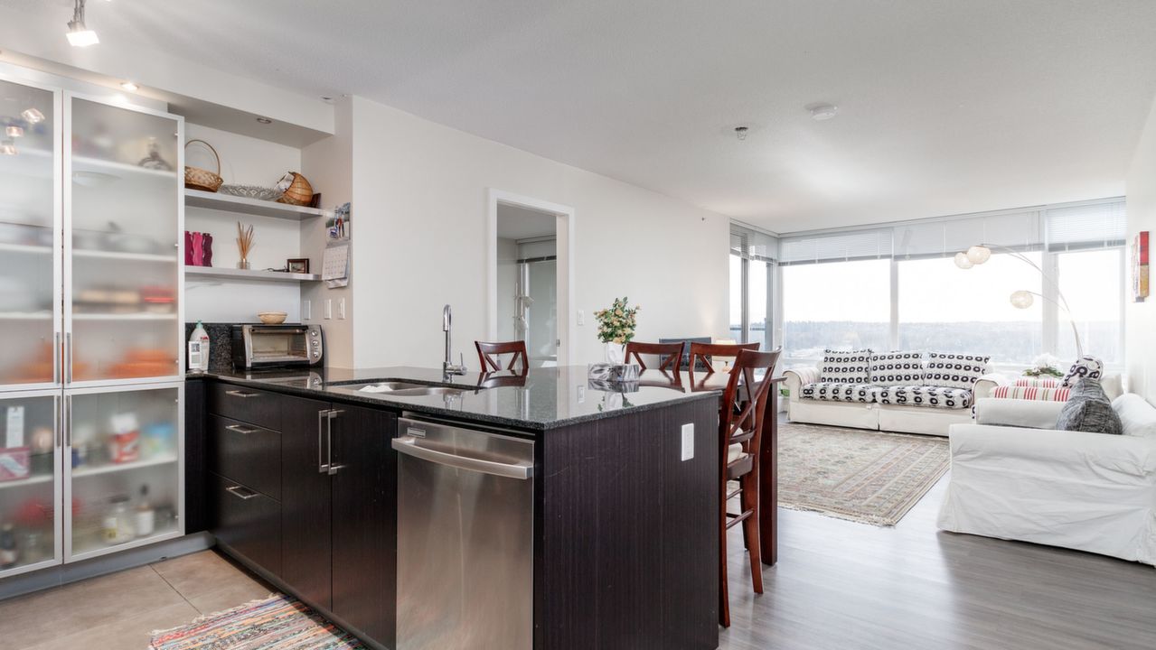 1906-2980 Atlantic Ave, Coquitlam, BC, V3B 0B7 Scene 3