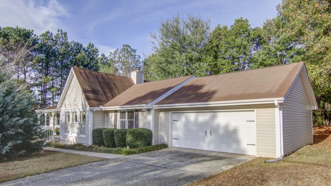 2110 Arlin Street NE