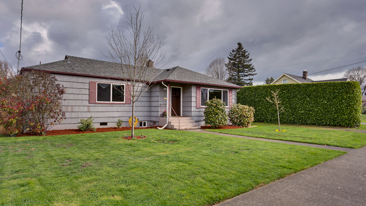 6329 SE Tolman St.,, Portland, OR, 97206 Scene 3