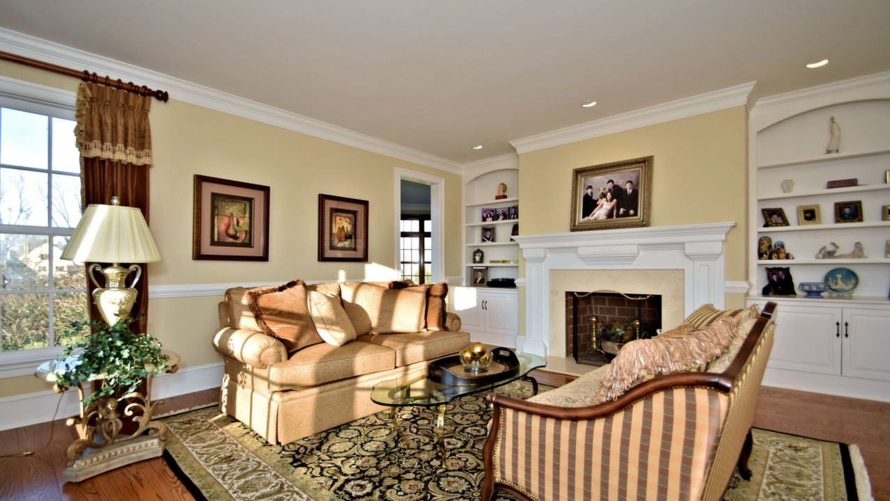 2 Old Cabin Rd, Newtown, PA, 18940 Scene 2