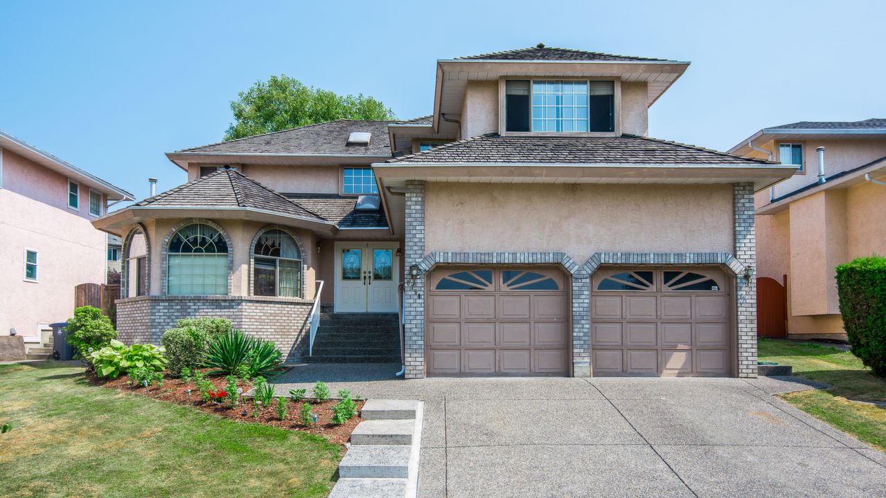 6754 123A St, Surrey, BC, V3W 0Z1 Scene 1