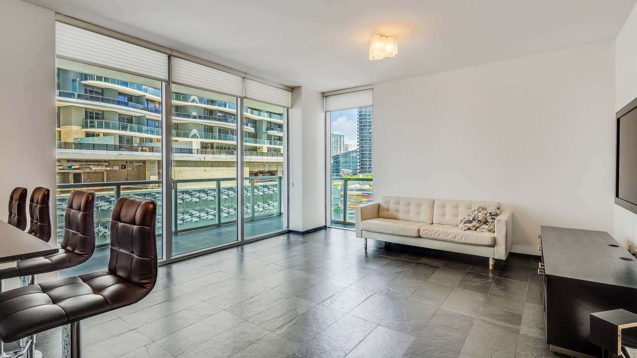 1060-Brickell-#1620-02