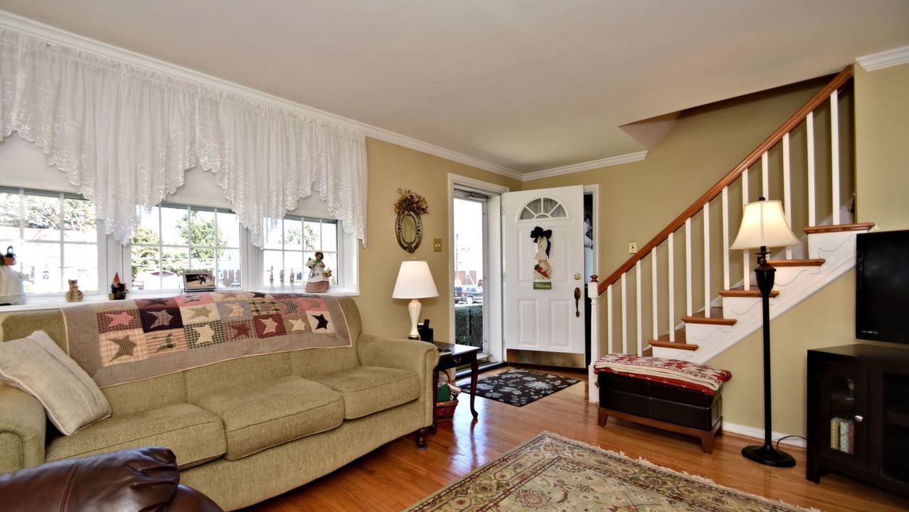 23 Newington Dr, Hatboro, PA, 19040 Scene 2