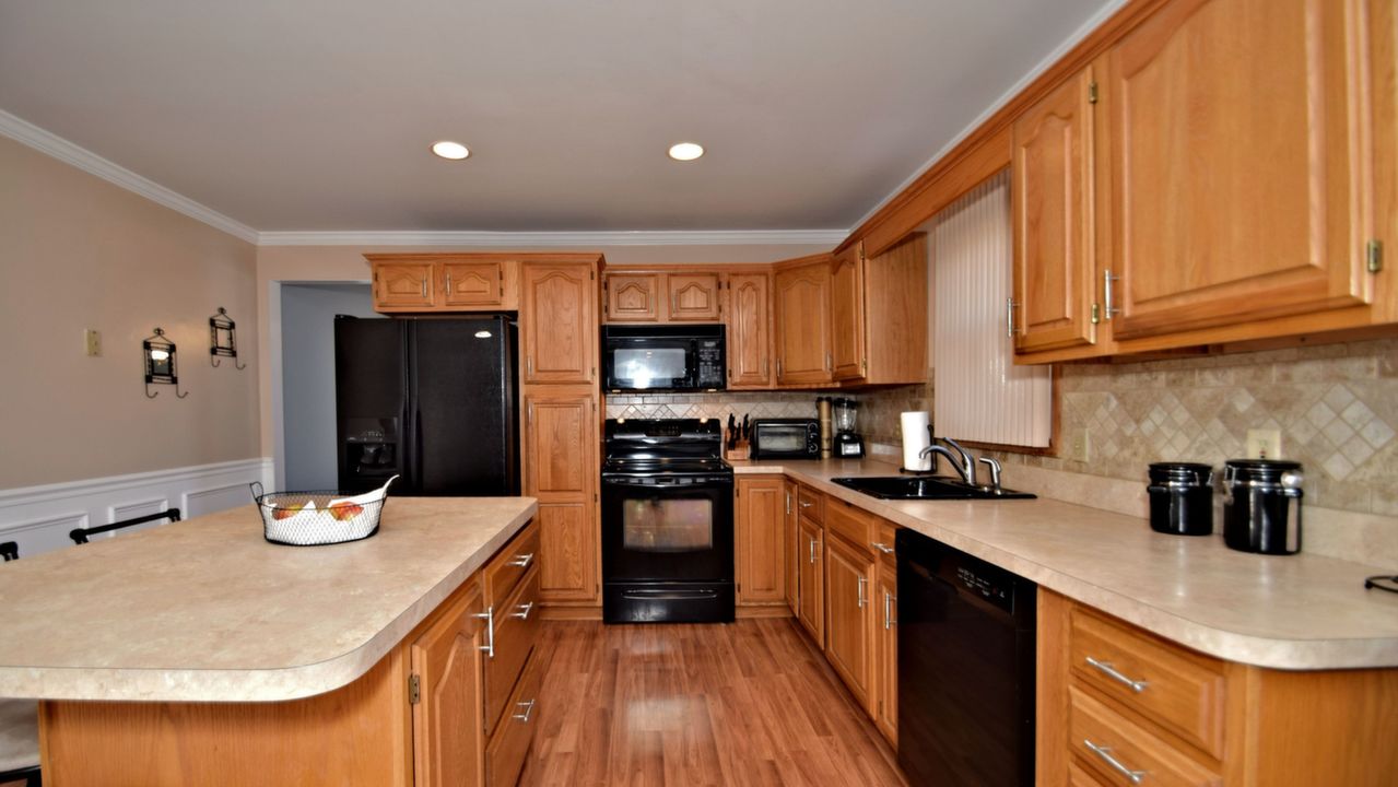 301 S Barry Ave, Norristown, PA, 19403 Scene 2