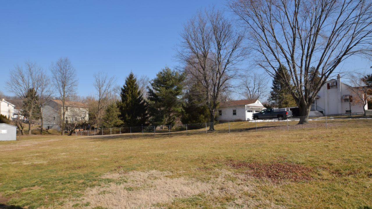 301 S Barry Ave, Norristown, PA, 19403 Scene 4