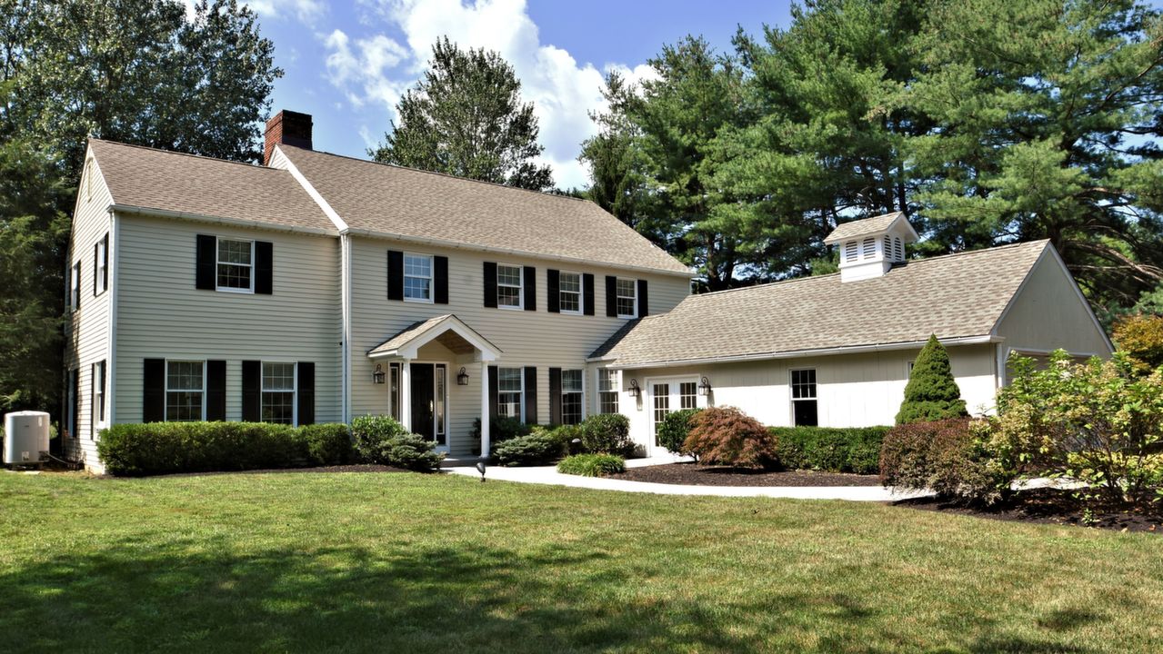 7 W Bridlewood Dr, New Hope, PA, 18938 Scene 1