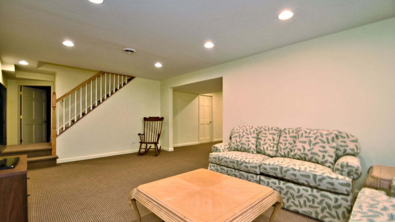 7 W Bridlewood Dr, New Hope, PA, 18938 Scene 4