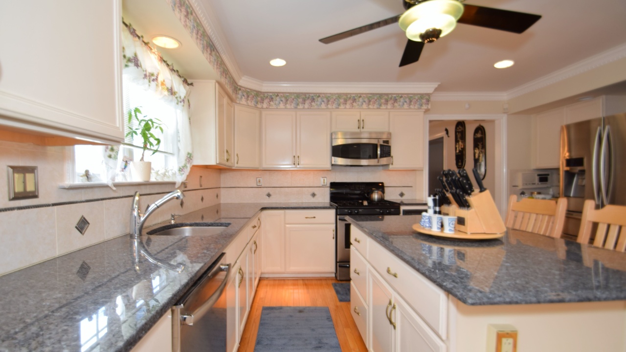 762 Grissom Dr, Lansdale, PA, 19446 Scene 2