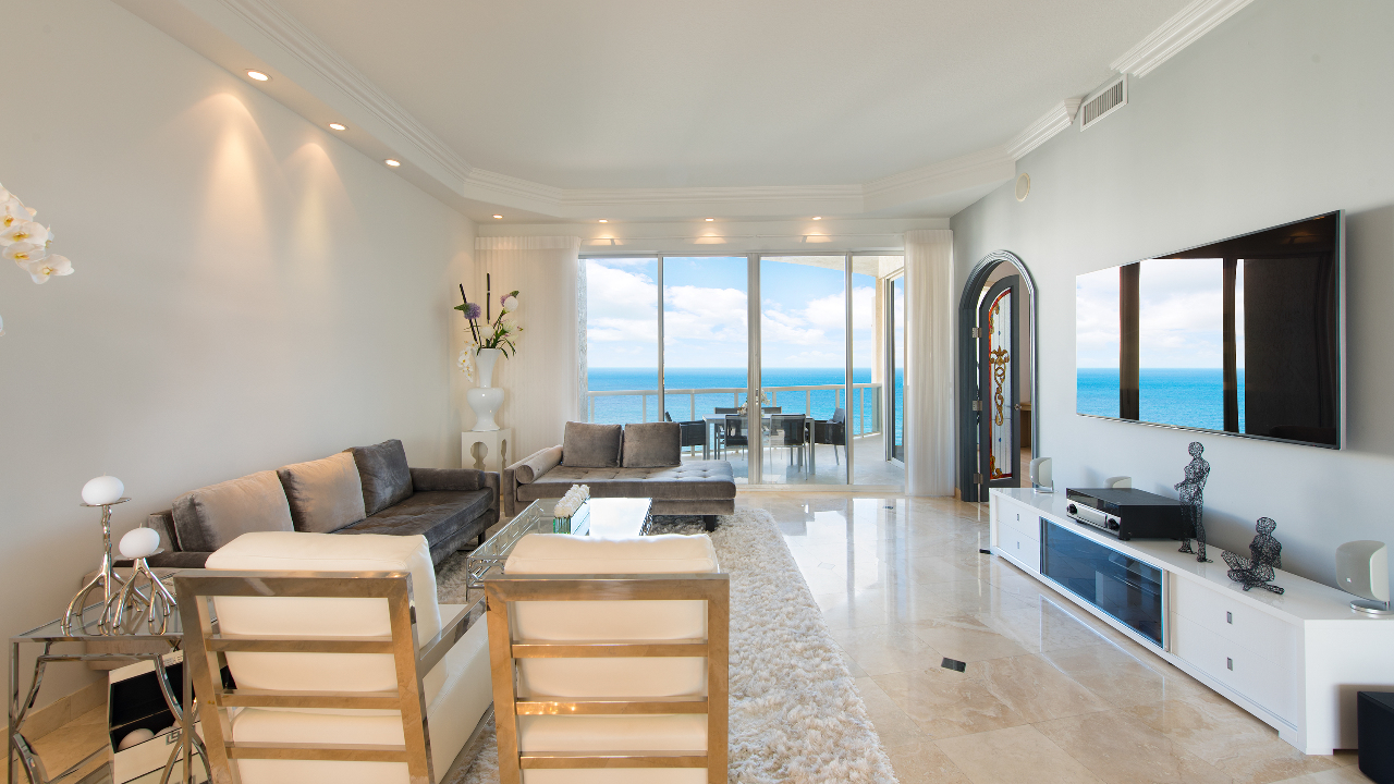 L'Hermitage-#2803-04