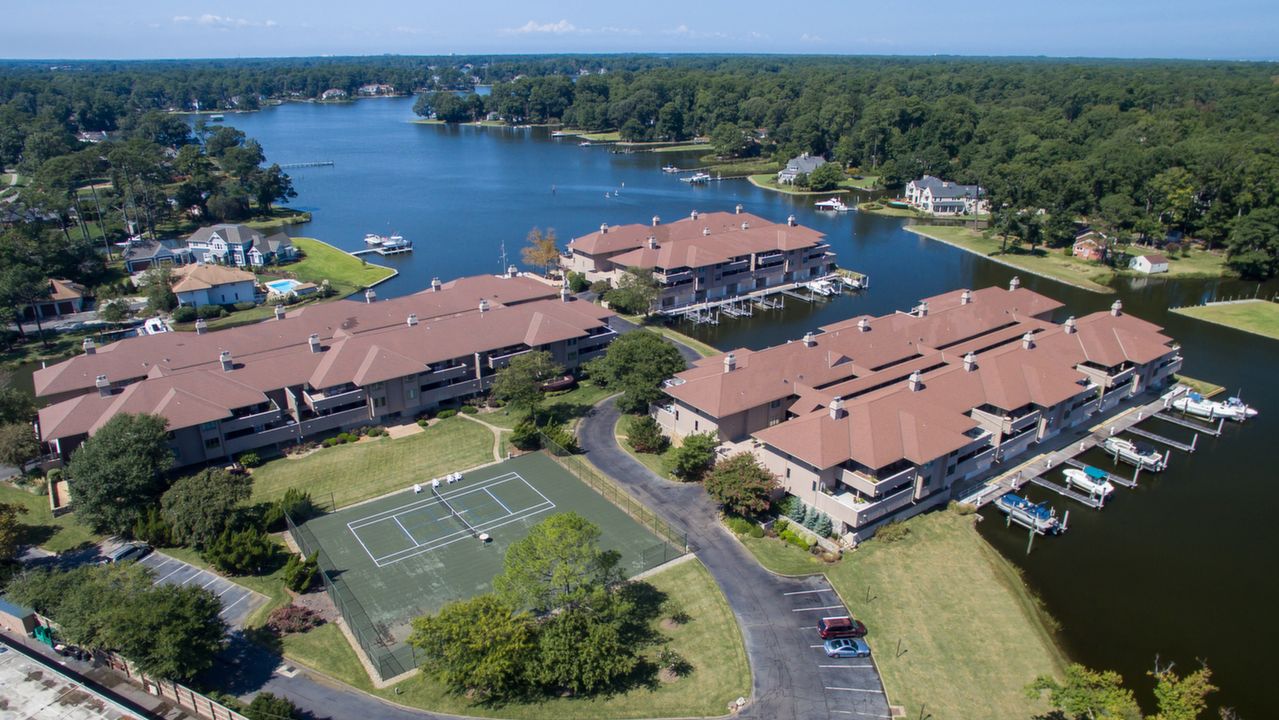 700 Oriole Dr. #422B, Virginia Beach, VA, 23451 Scene 1