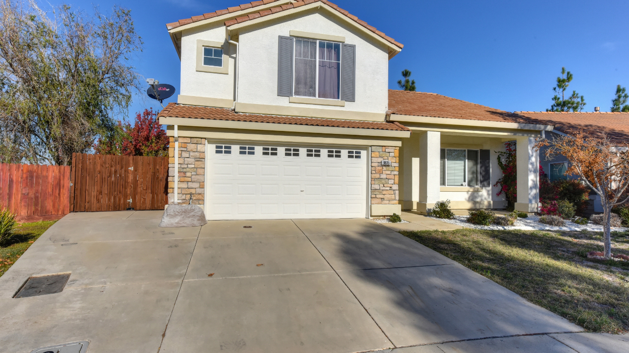 9835 Tarzo Way, Elk Grove, CA, 95757 Scene 3