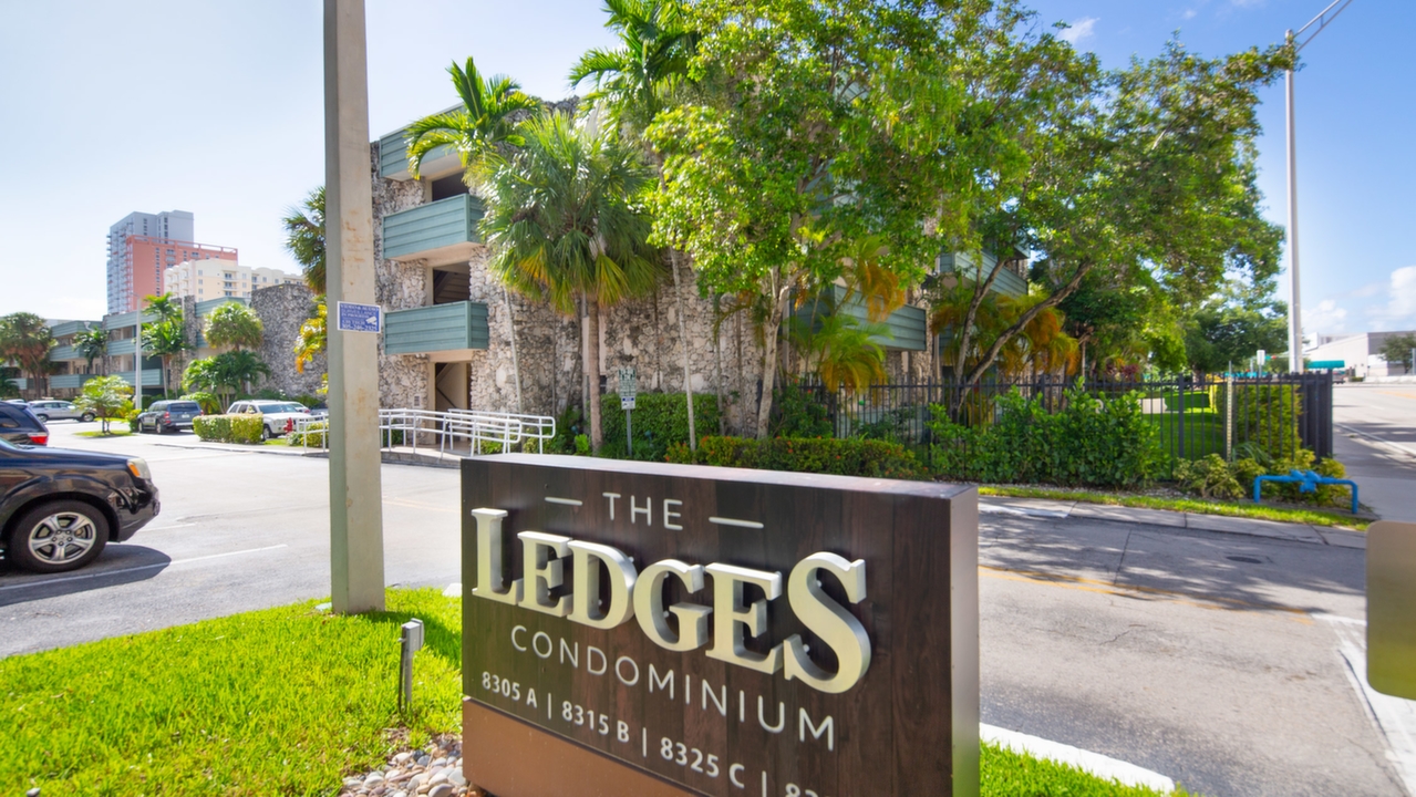 The-Ledges-#302B-01