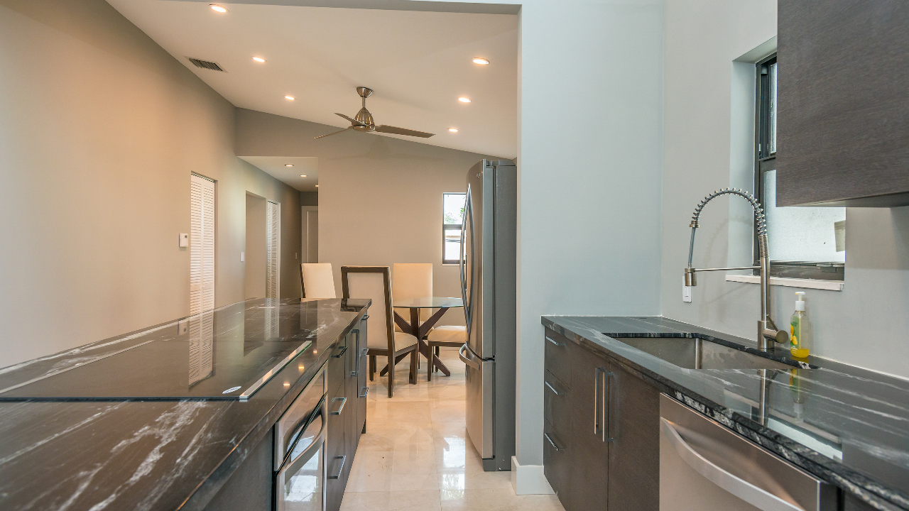 2972-Bridgeport-Ave-#2-04