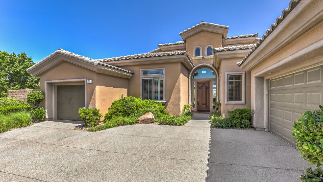 Exterior Front Entry