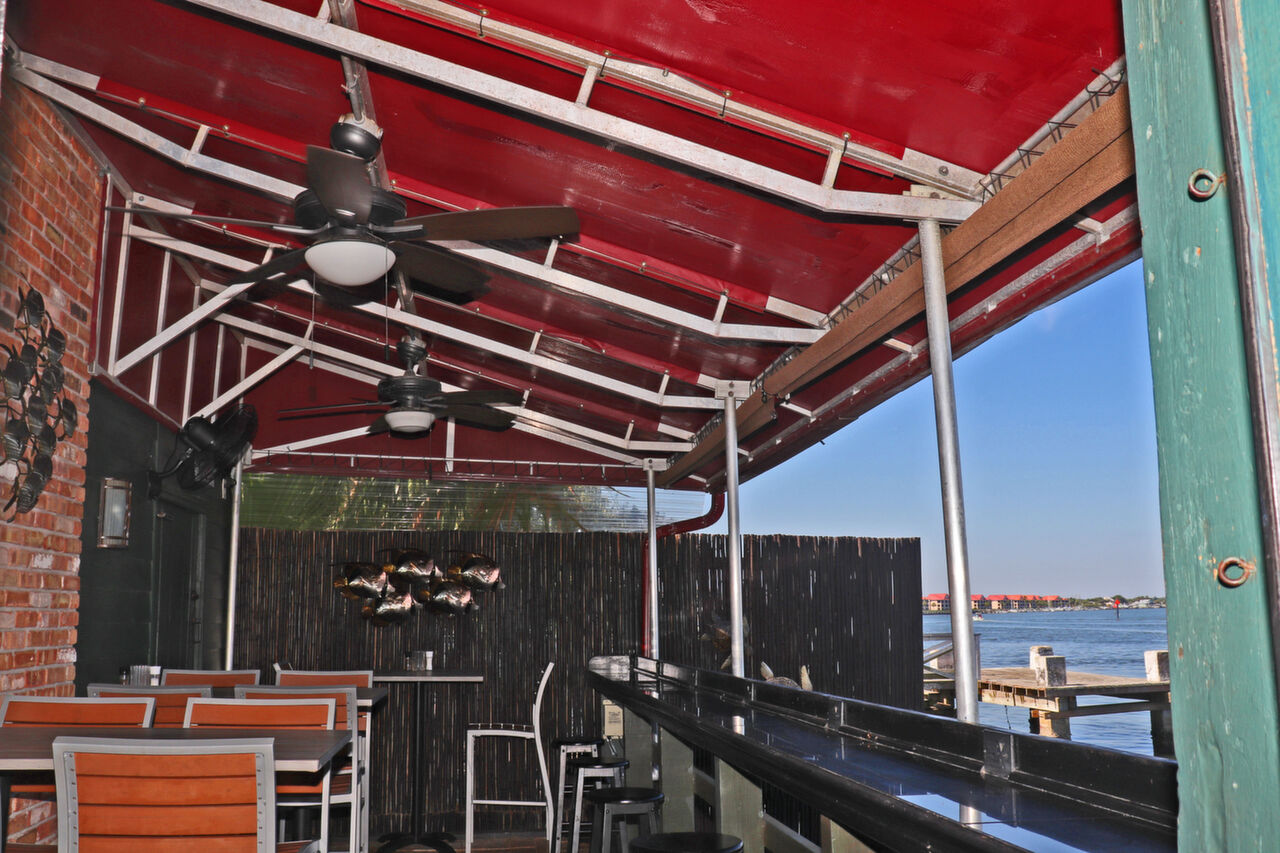 Deck Off Key West Bar