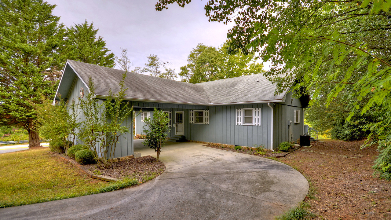 950 Ramey Mountain rd, Hiawassee, GA, 30546 Scene 1