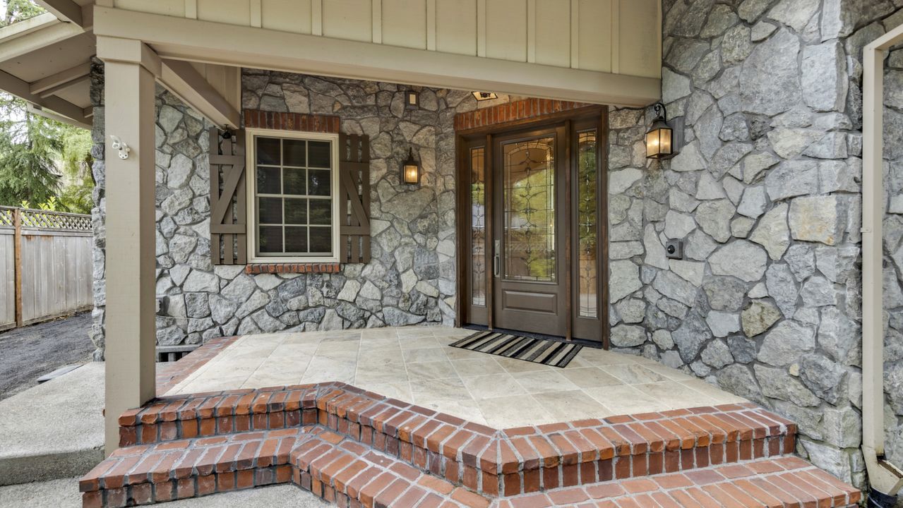 2250 South Shore Blvd, Lake Oswego, OR, 97034 Scene 4