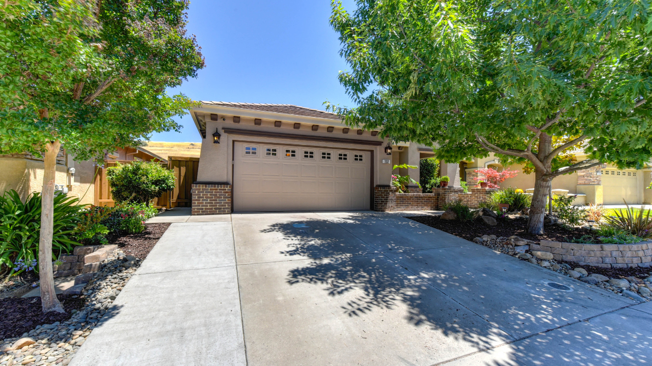 332 Lone Spur Dr., Folsom, CA, 95630 Scene 1