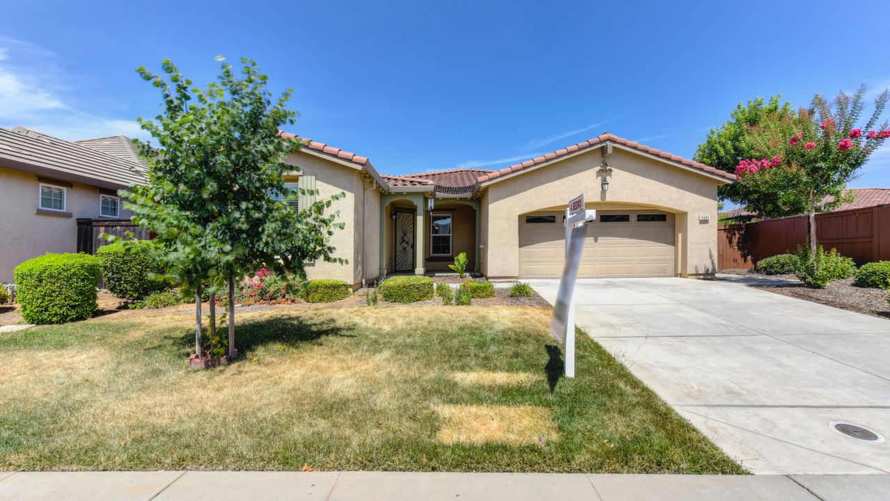 9885 Bluefin Way, Elk Grove, CA, 95757 Scene 1