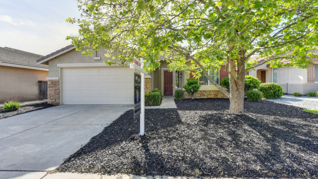 8444 Merry Hill Way, Elk Grove, CA, 95624 Scene 2