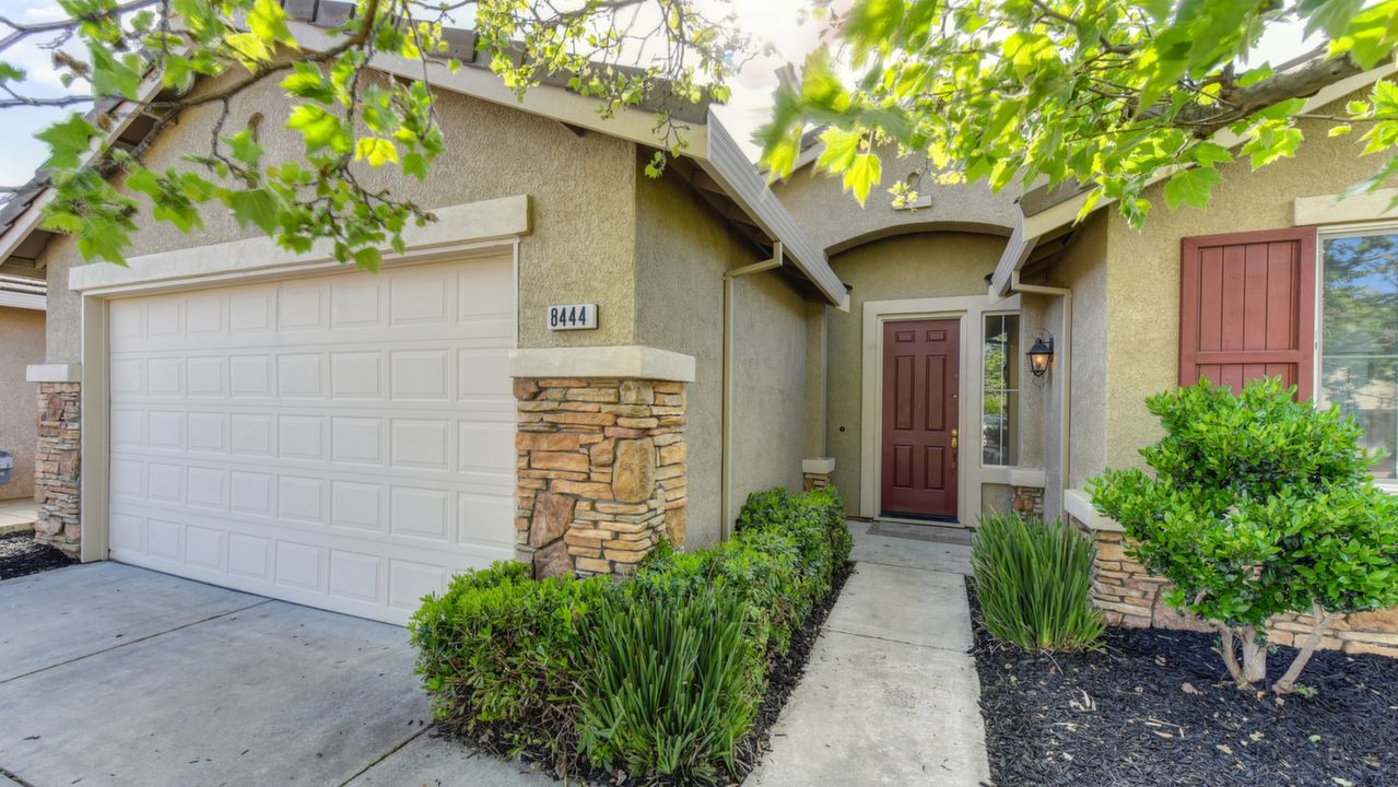 8444 Merry Hill Way, Elk Grove, CA, 95624 Scene 4