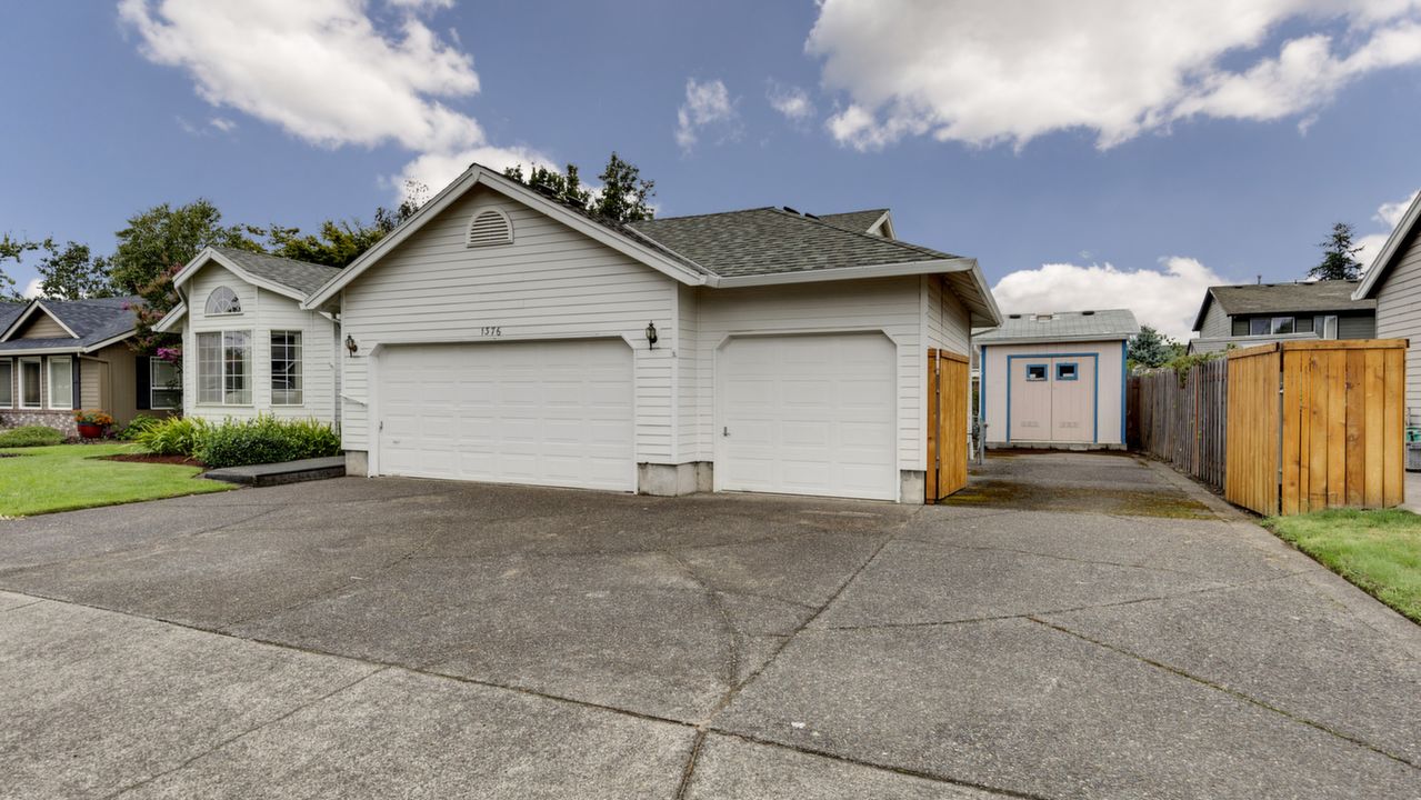 1376 SE 11th Loop, Canby, OR, 97013 Scene 4