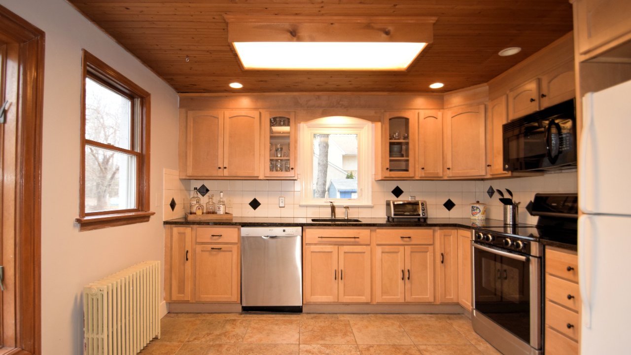 221 Clearfield Ave, Norristown, PA, 19403 Scene 3