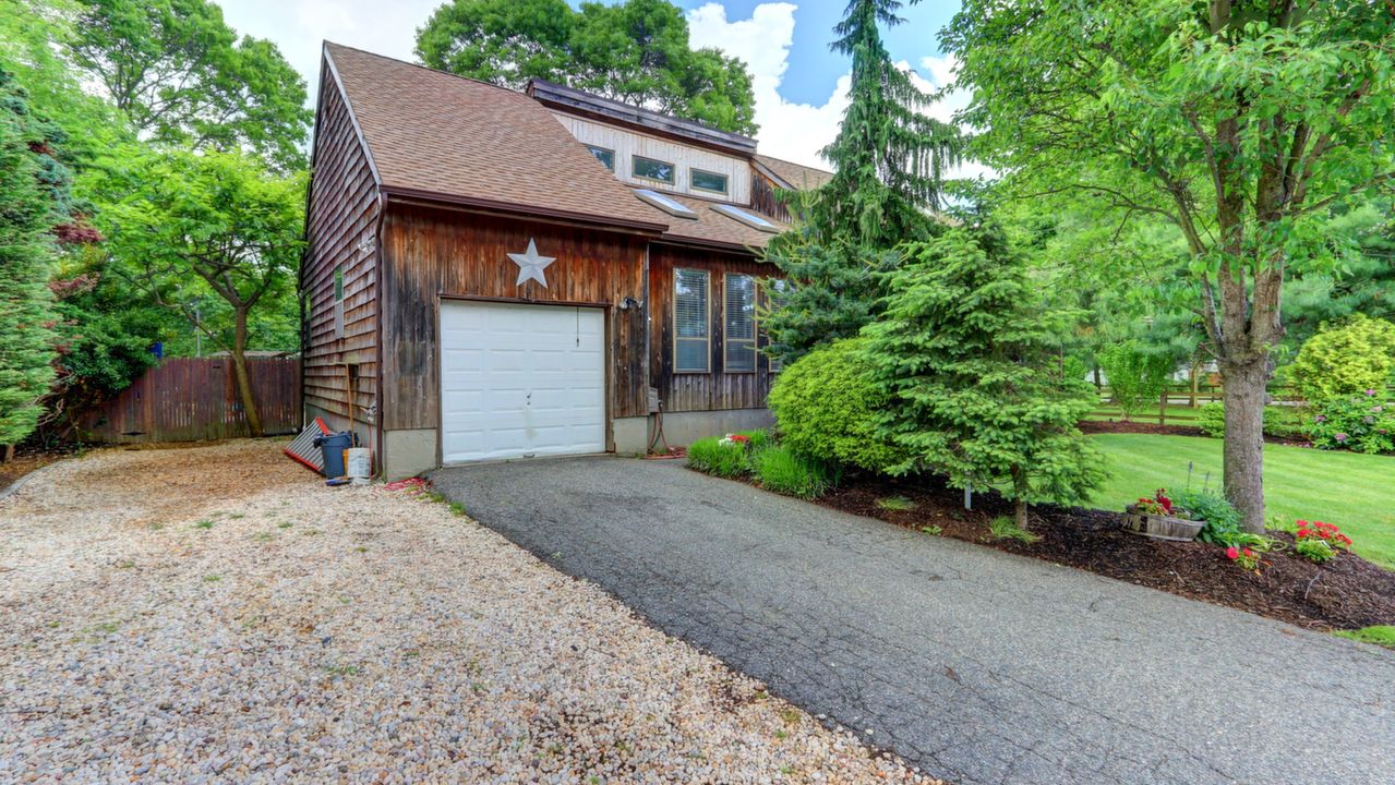 Driveway-Garage