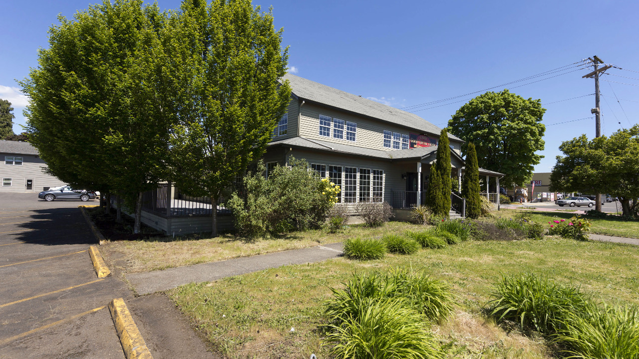 113 N Elm St, Canby, OR, 97013 Scene 3