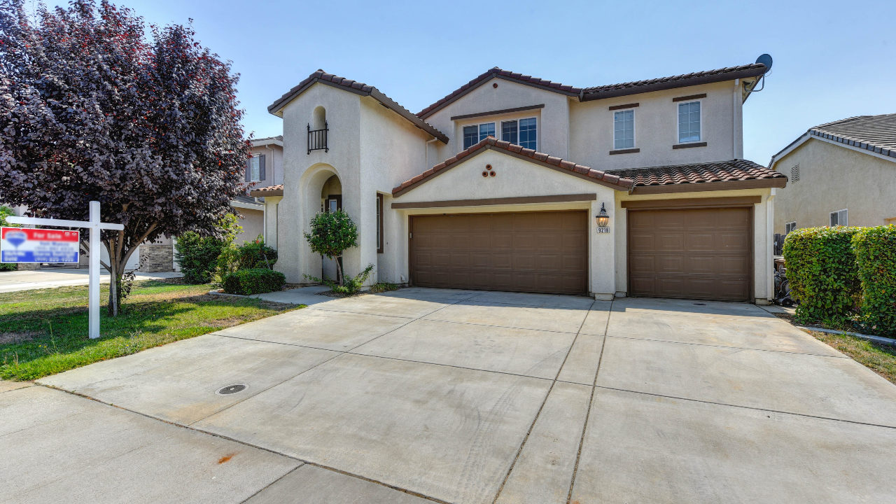 9218 Lamprey Drive, Elk Grove, CA, 95624 Scene 1