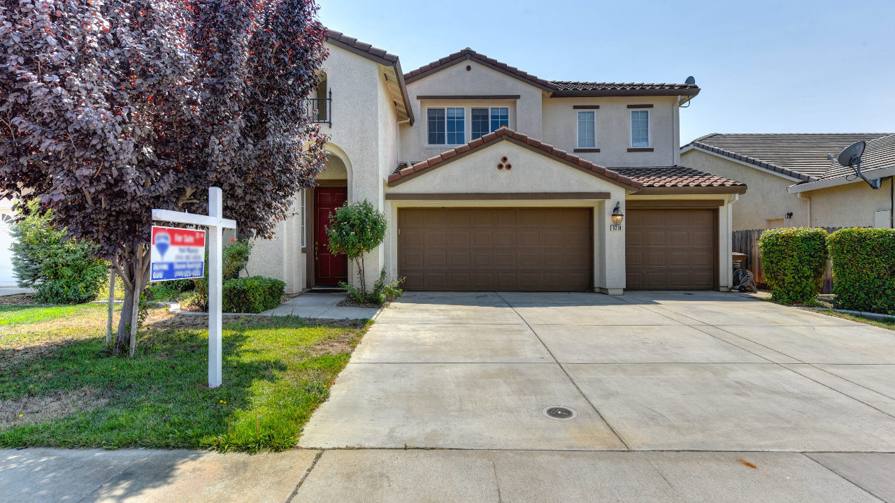 9218 Lamprey Drive, Elk Grove, CA, 95624 Scene 2