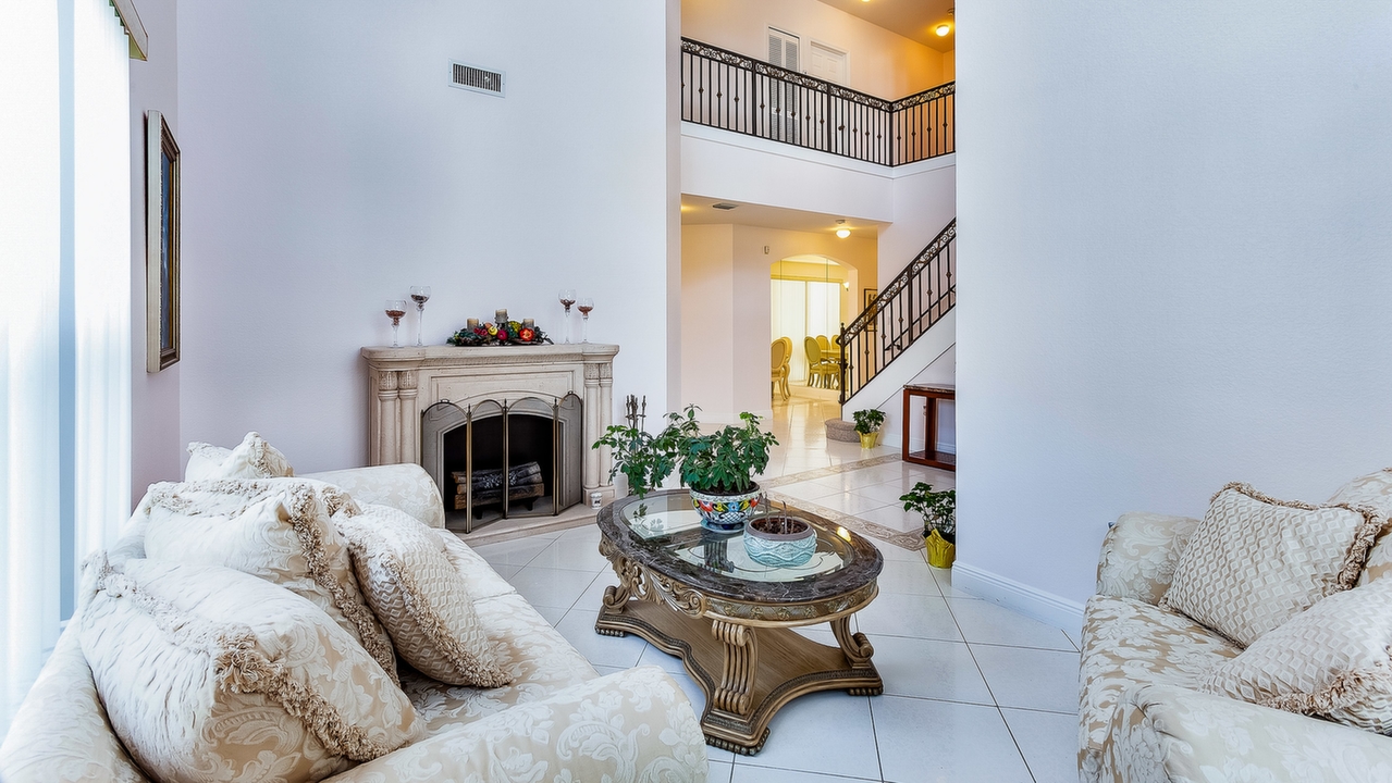11663-SW-152nd-PL-04