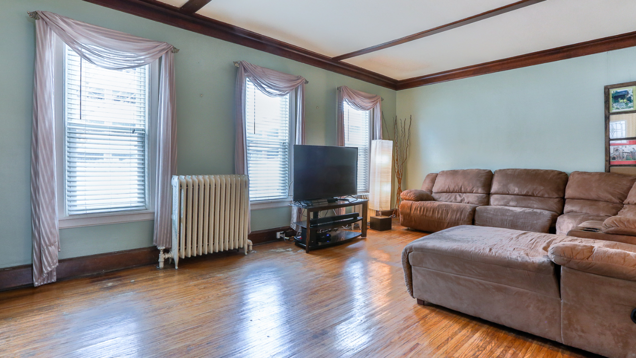 Front Parlor/Living Room