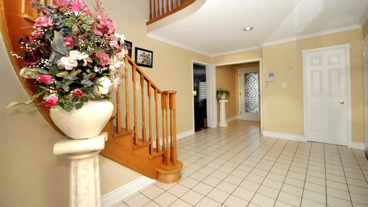 ENTRY - FOYER