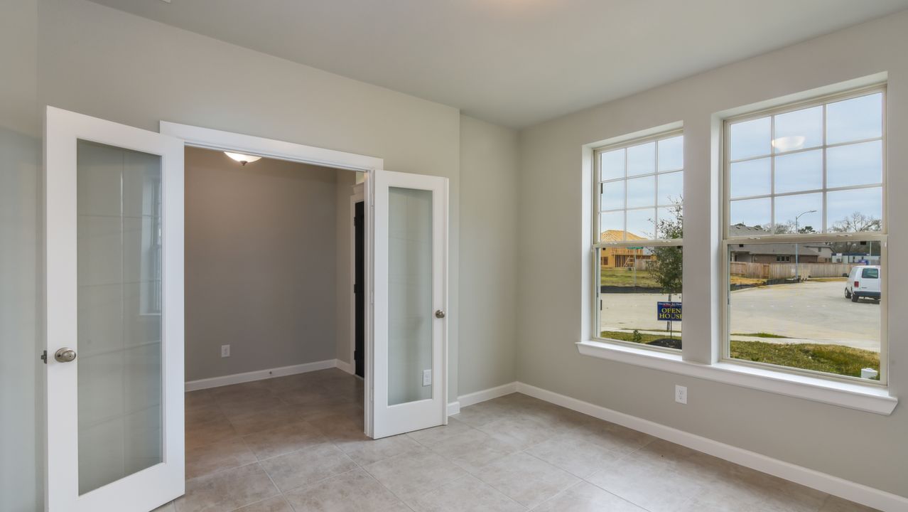 454BayBerryLandingWay_004