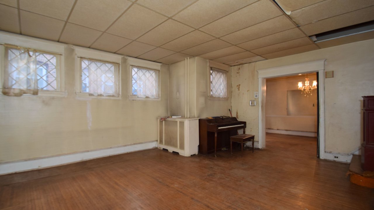629 Wynnewood Rd, Philadelphia, PA, 19151 Scene 2
