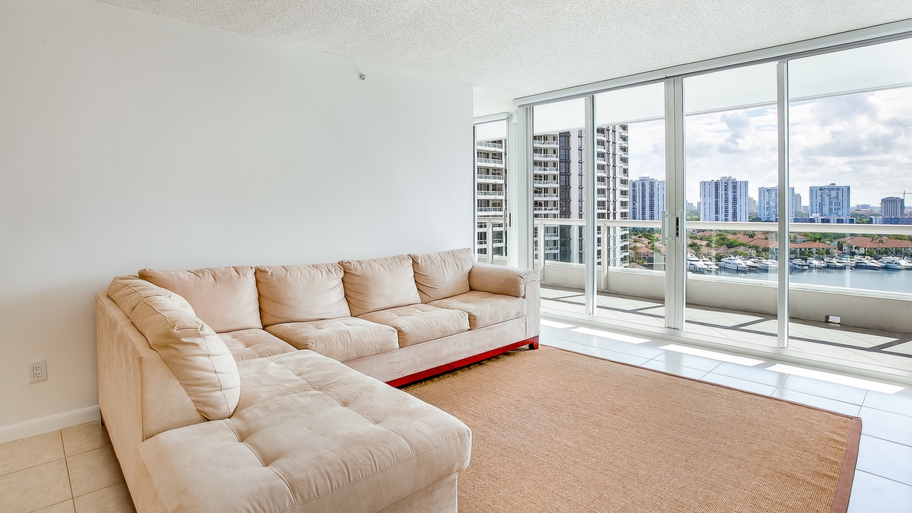 N-Twr-At-The-Point-#1504-04