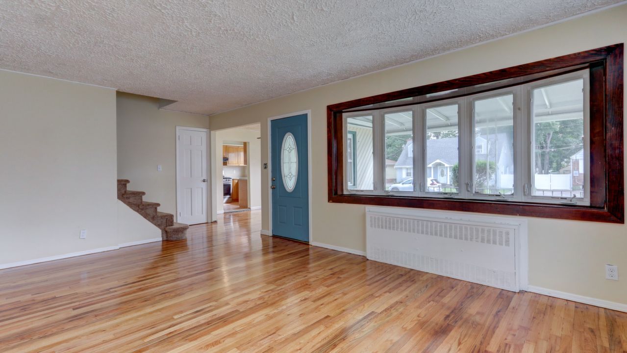 139 Mason St, Hempstead, NY, 11550 Scene 3