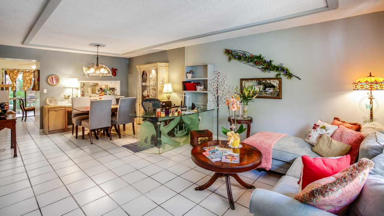 10125-SW-77th-Ct-02